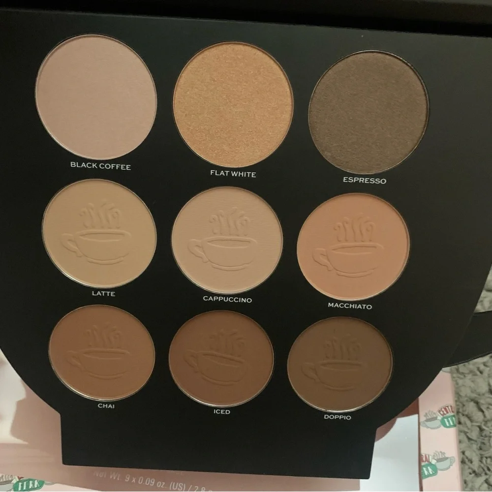 Friends x Revolution Central Perk Light to Medium Eye Shadow Palette